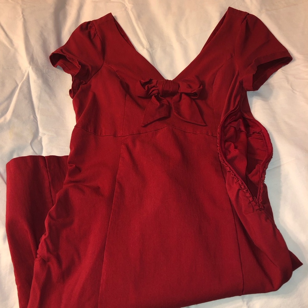 Retro chic red dinner dress with red bow.